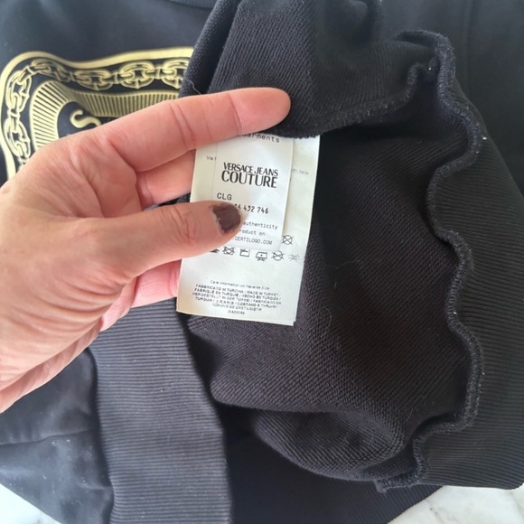 Versace Black and Gold Crewneck Sweater - Picture 5 of 5